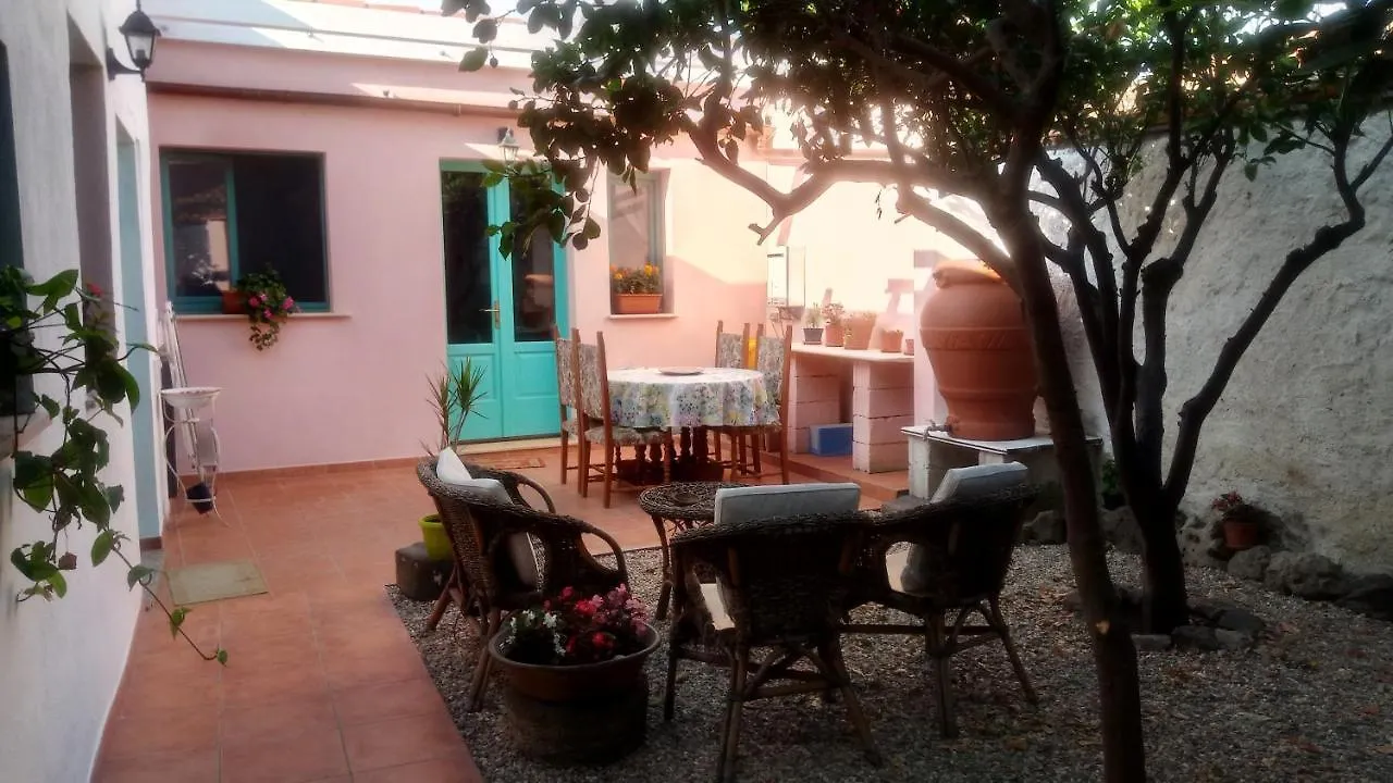 Bed and Breakfast Sardinia Eco Vegan House Zeddiani 0*,  Włochy
