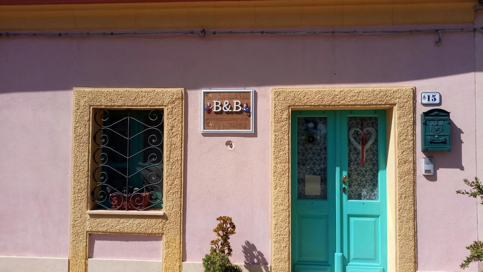 Sardinia Eco Vegan House Bed and Breakfast Zeddiani Italien